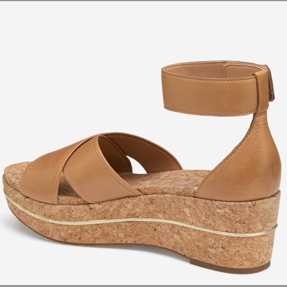 NWT Johnston and Murphy tan calfskin Gigi Cross-Band Sandal - Picture 2 of 11